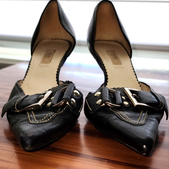 Prada Leather Heels Cute ๐ - Picture 2 of 8